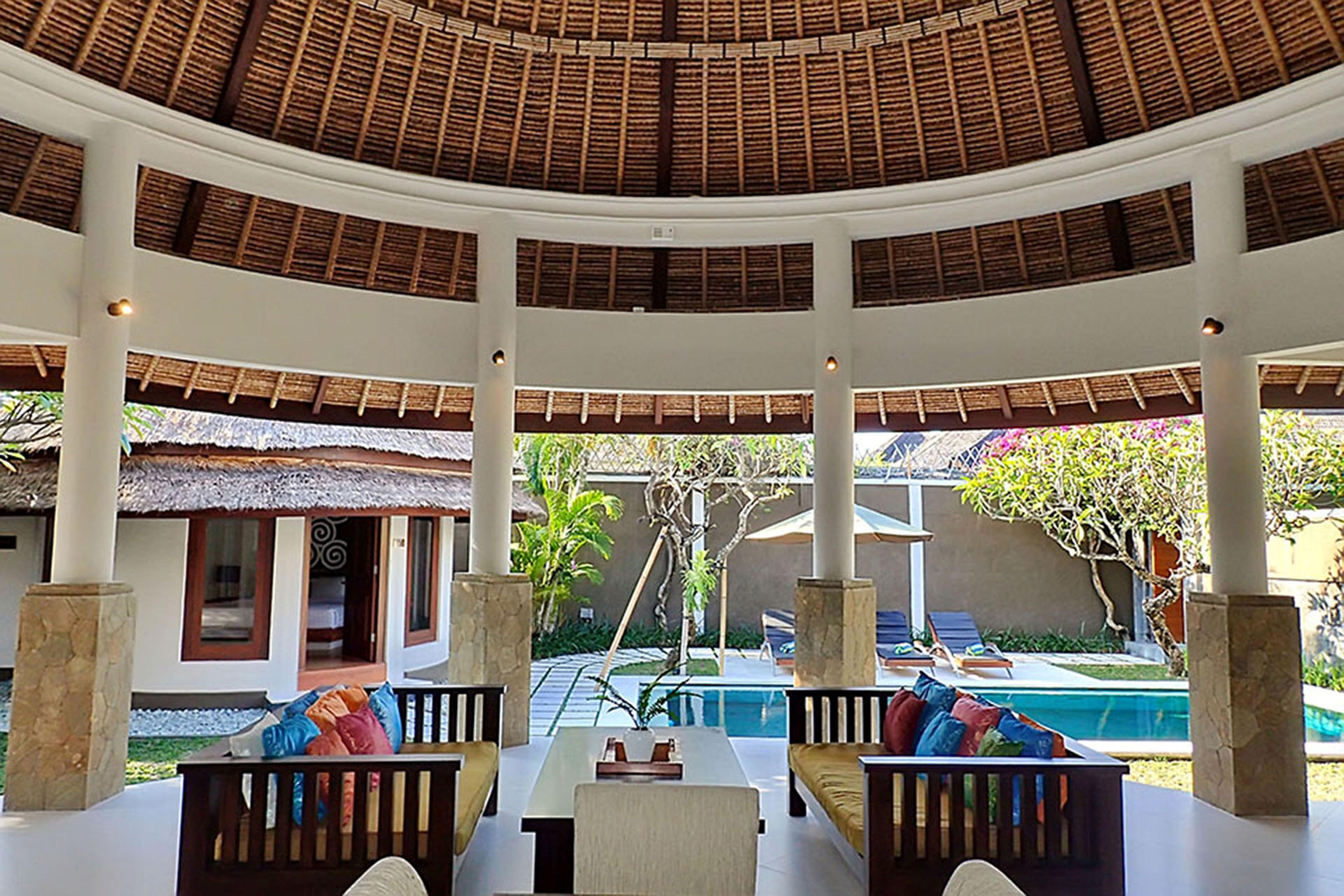 Mutiara Bali Boutique Resort & Villa Семиняк Екстериор снимка