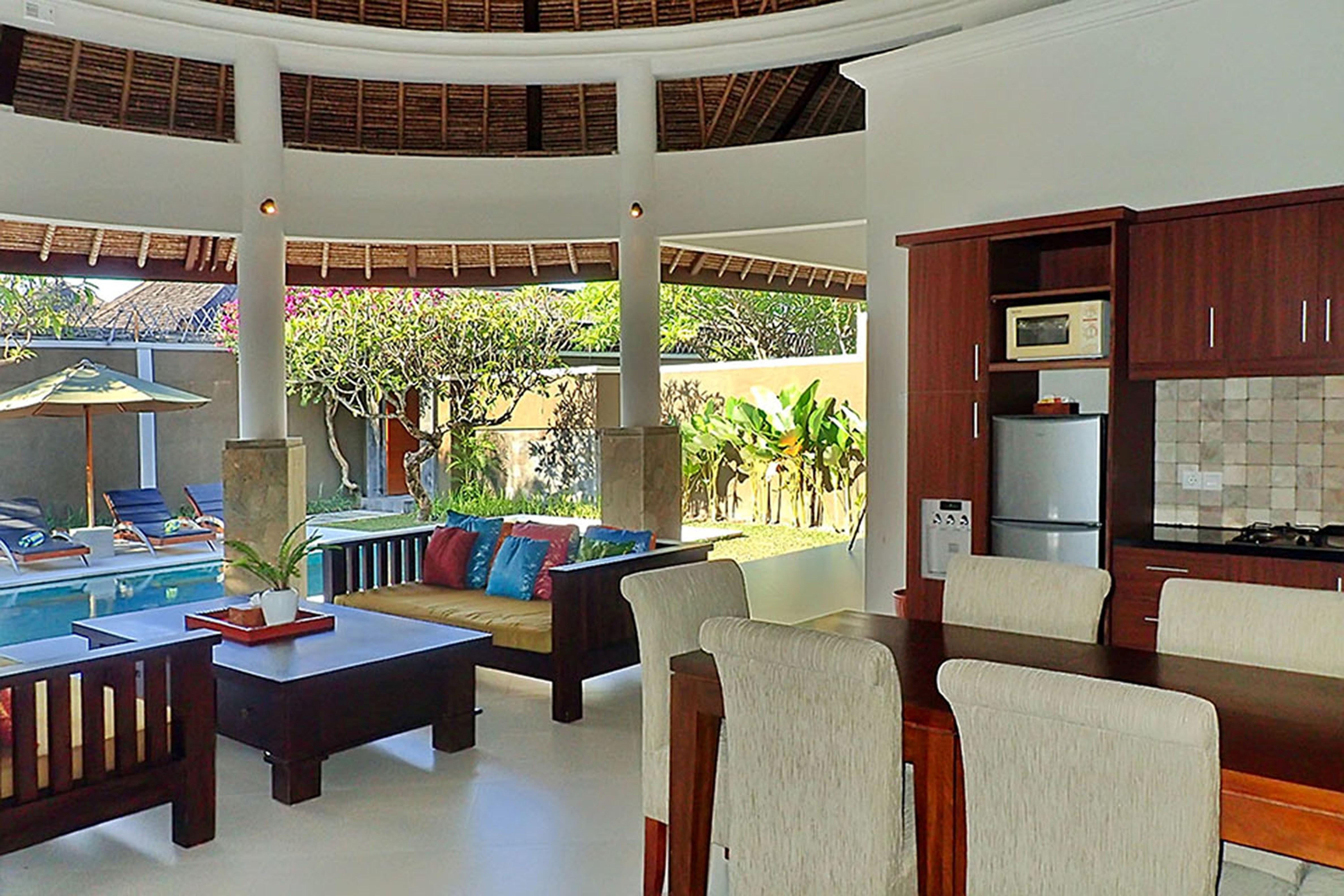 Mutiara Bali Boutique Resort & Villa Семиняк Екстериор снимка