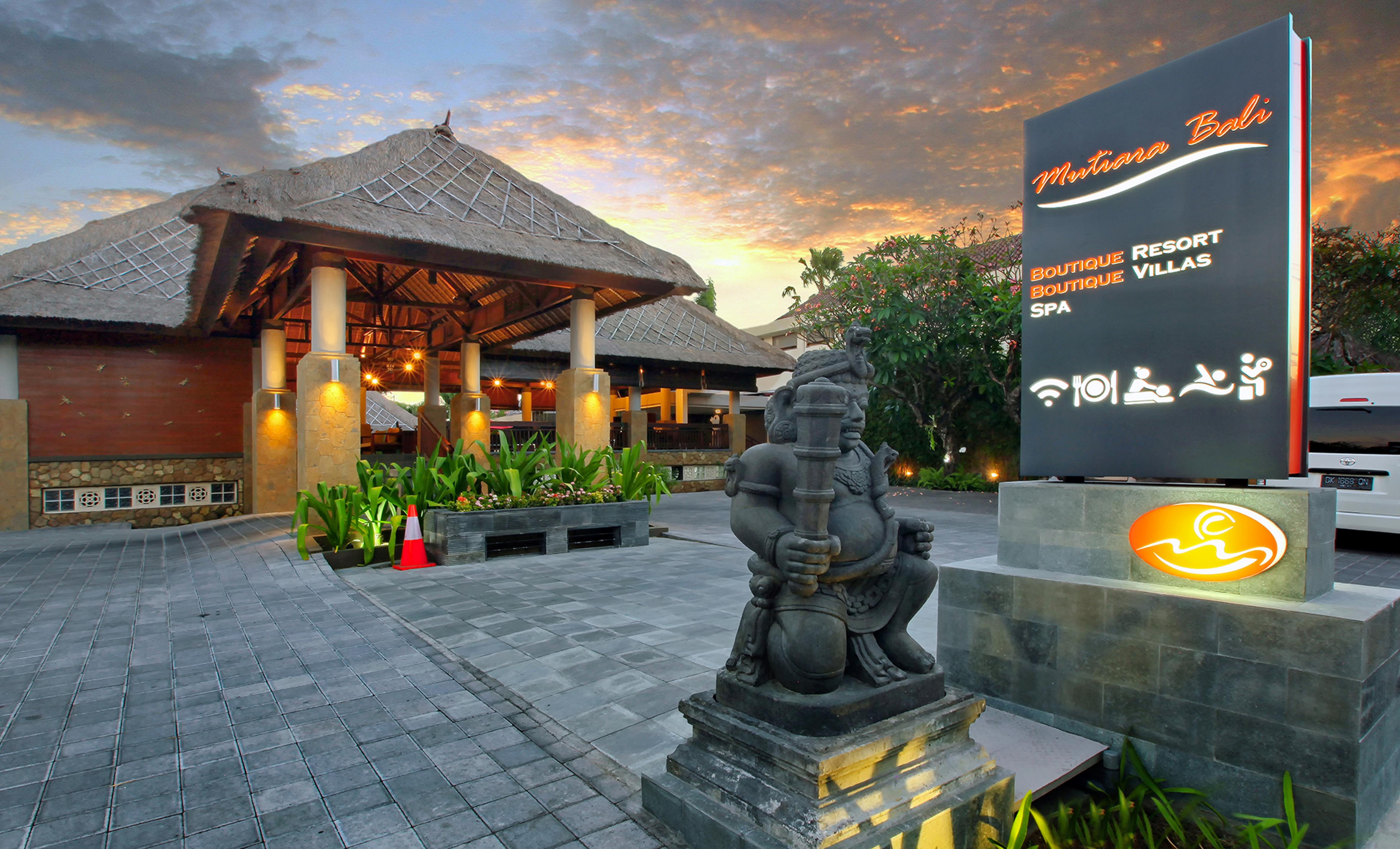 Mutiara Bali Boutique Resort & Villa Семиняк Екстериор снимка